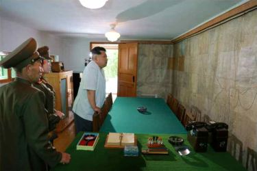 150609 - RS - KIM JONG UN - Marschall KIM JONG UN besuchte die Historische Gedenkstätte über den Vaterländischen Befreiungskrieg - 06 - 경애하는 김정은동지께서 조국해방전쟁사적지를 현지지도하시였다