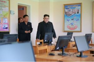 160703 - 조선의 오늘 - KIM JONG UN - Genosse KIM JONG UN besichtigte die neu errichtete Mittelschule für Waisen Pyongyang - 03 - 경애하는 김정은동지께서 새로 건설된 평양중등학원을 현지지도하시였다